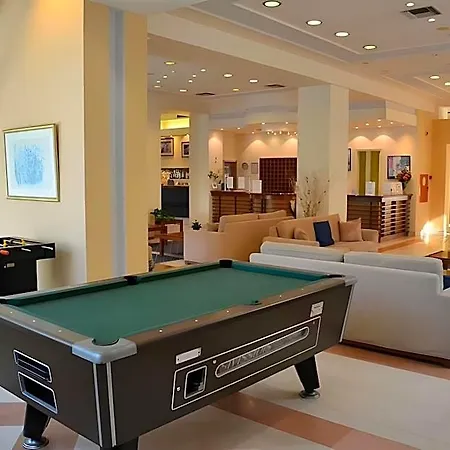 Hotell Corfu Hellinis 3*