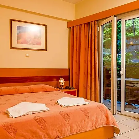 Corfu Hellinis Hotell 3*